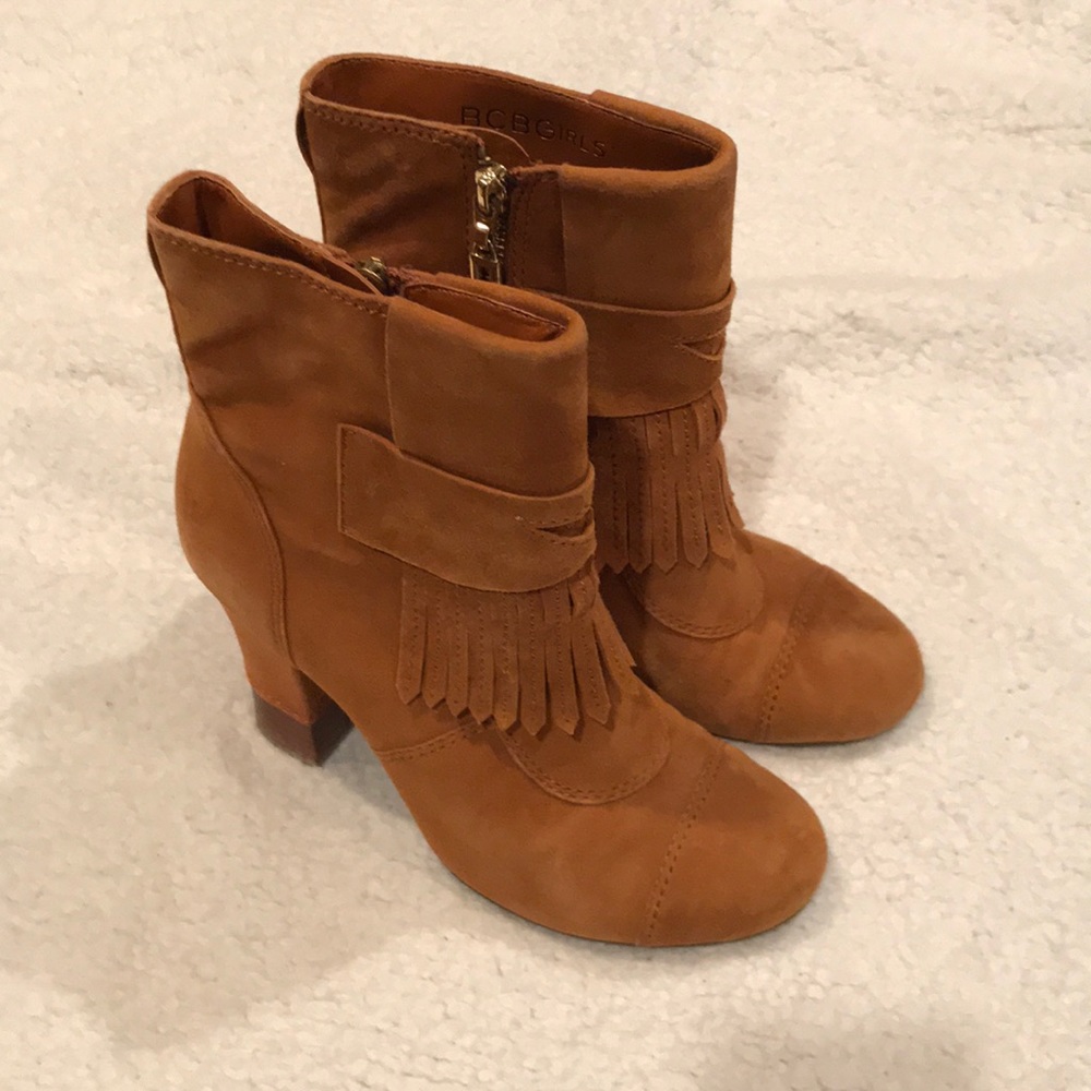 6/$20 BCBG Suede Booties